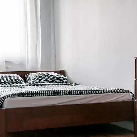 Politechnika Przy Jeziorze *