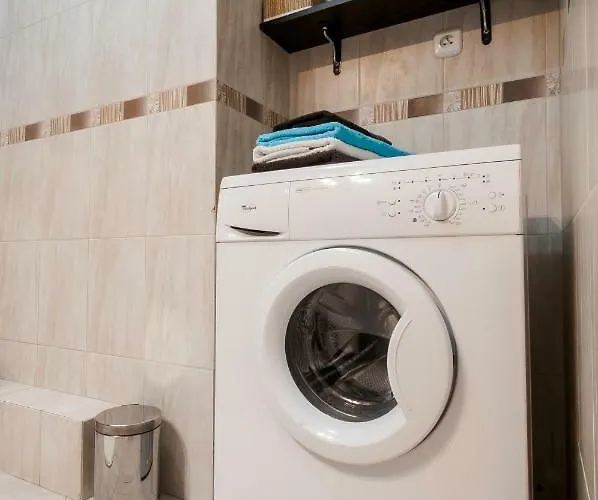 Politechnika Przy Jeziorze Poznan